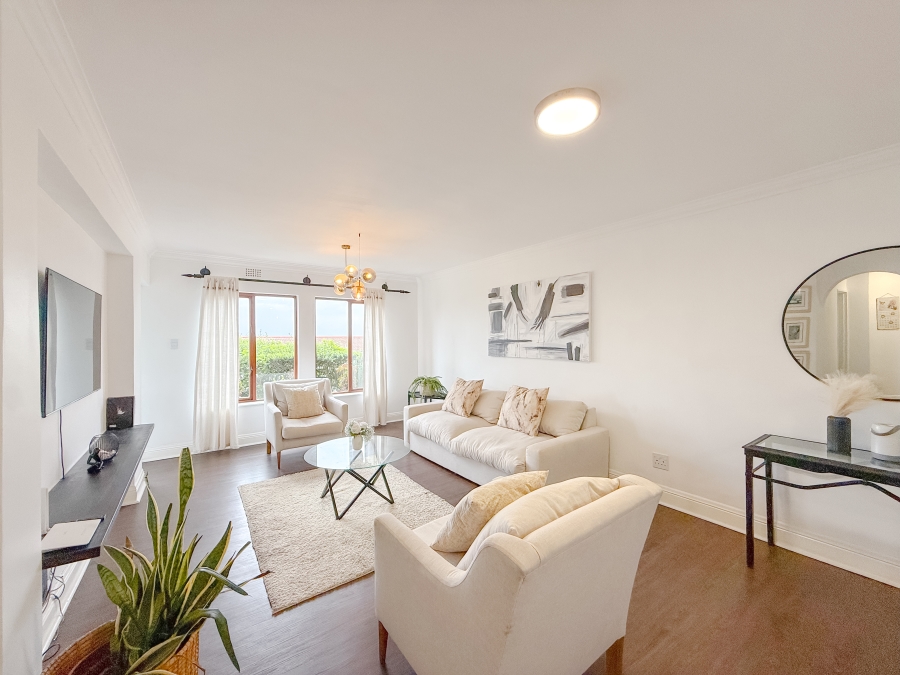 To Let 3 Bedroom Property for Rent in Castleton Western Cape
